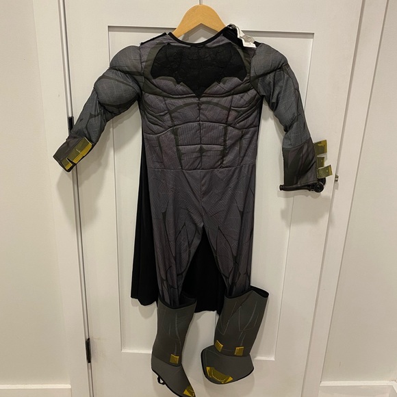 Deluxe Batman Costume ~ Medium - Picture 6 of 9